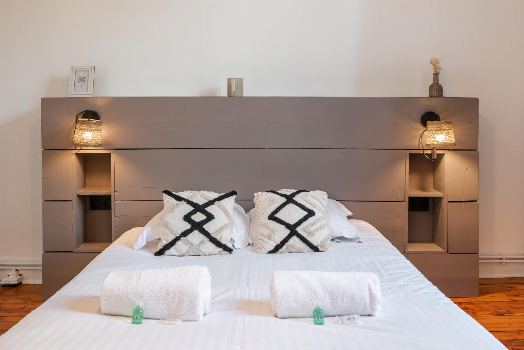 Appartement Spacieux Et Chaleureux Coeur De Ville Chambery Ngoại thất bức ảnh