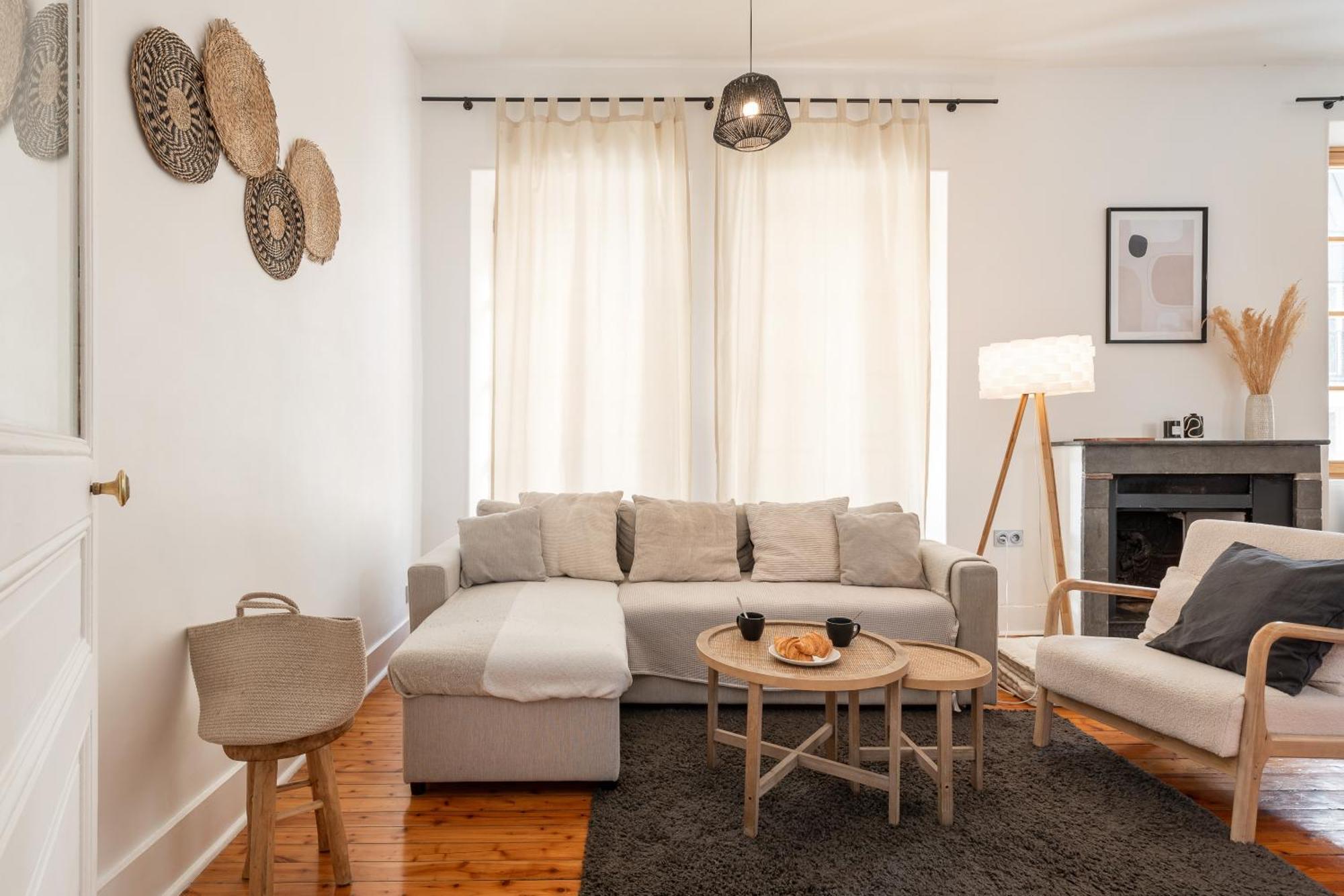 Appartement Spacieux Et Chaleureux Coeur De Ville Chambery Ngoại thất bức ảnh